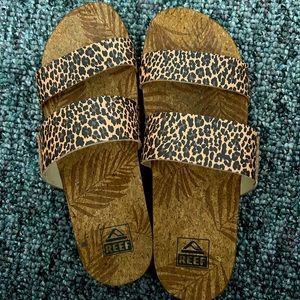 Reef women’s cushion vista slides- leopard